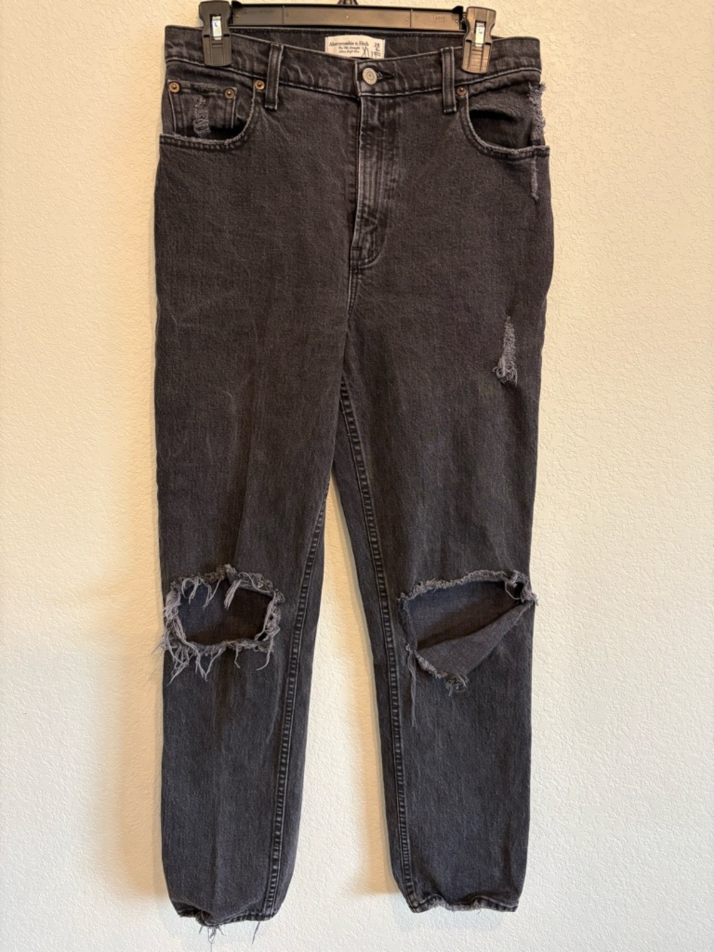 Abercrombie 90s Straight Jeans 28 Ultra High Rise Distressed Black Denim